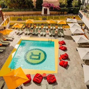 Ryans - Only Adults Appart hôtel